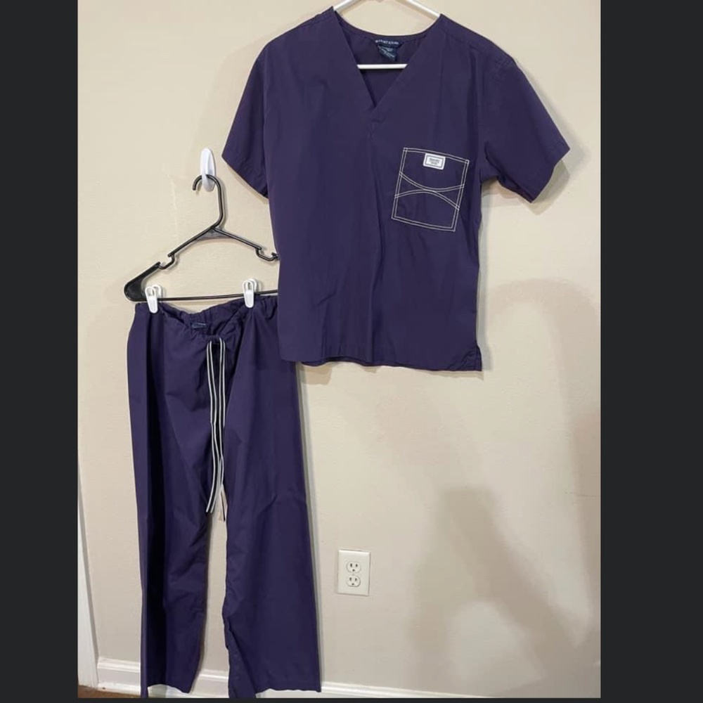 Blue Sky Scrub Set in Eggplant